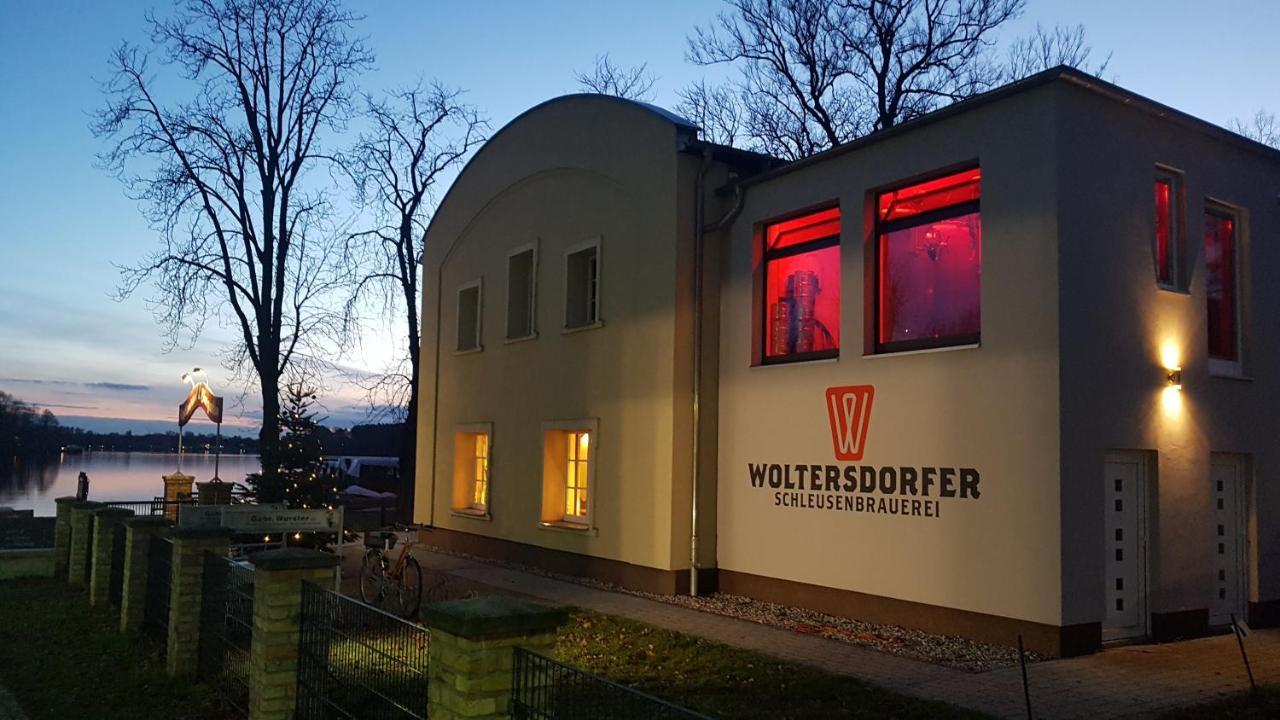 Ferienwohnungen Auf Der Schleusenhalbinsel Woltersdorf  エクステリア 写真